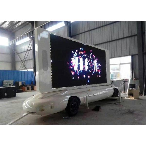 Безшумная Superlight тележка на открытом воздухе рекламы P5 привела экран