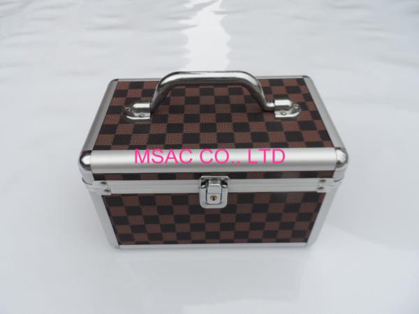 Waterproof Aluminum Hard Makeup Case , Portable Aluminium Cosmetic Case