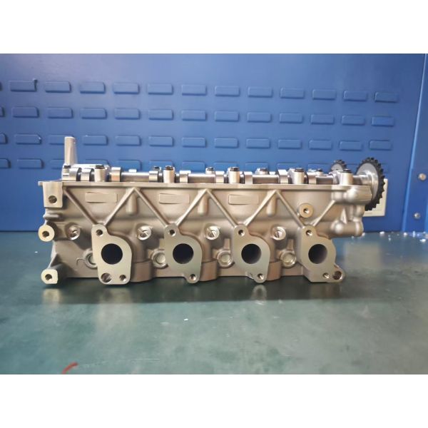 Complete Cylinder Head For Kia - Rio II 1.5 TCI 81 KW  D4FA 22100 - 3A350  22100 - 2A000