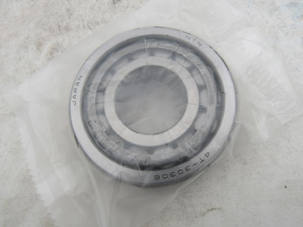 NTN SKF Tapered Roller Bearings Single Row 30306 30 x 72 x 20.75 MM For Motors