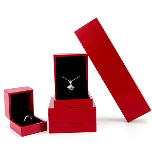 Taille personnalisée Luxe carton tactile Jeux de boîte d'emballage pour bracelet et bague