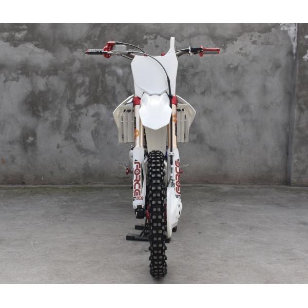 MSAWAKI 250cc Dirt Bike , Auto Dirt Bike Cheng Shin Tire White Color