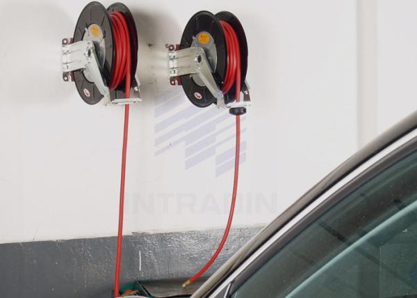 Carretel de aço da mangueira do ar e da água da montagem do assoalho com o braço ajustável do suporte duplo