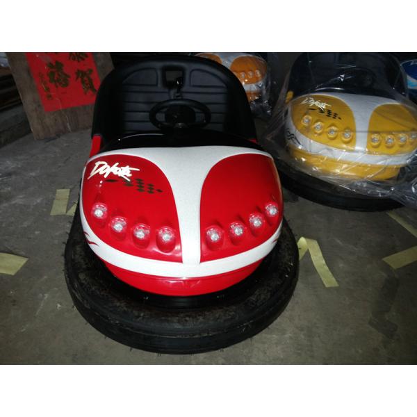 Представление СИД автомобилей бампера сияющих электрических детей светлое стабилизированное