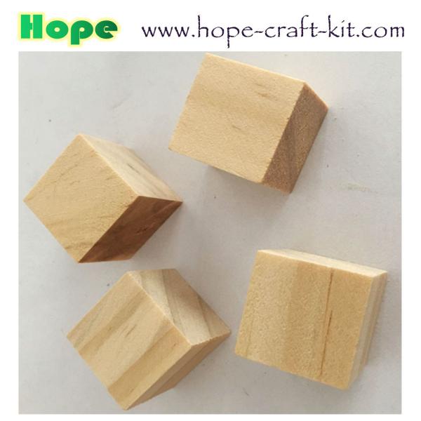 Natural color multi-colored wooden suare cubes blocks for children DIY craft work creative hobbies KIDS STEM INNOVATION