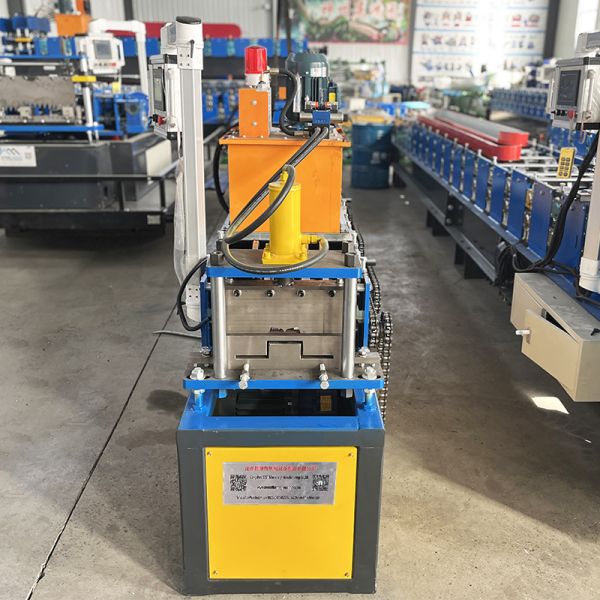 Galvanized Steel Profile PLC Control Hydraulic Cutting K Gutter Making Roll Forming Machine