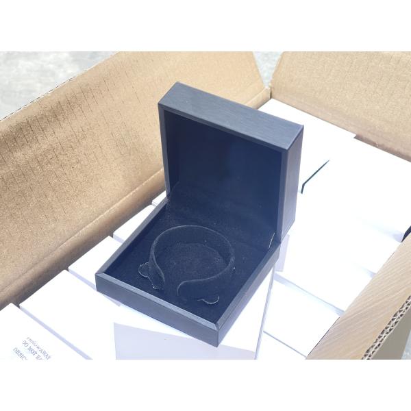Customized Luxury Black PU Leather Bangle Box Paper Sleeve Leather Packaging OEM Leather Bracelet Box Jewelry Storage Packaging
