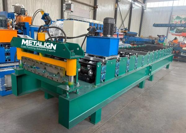 1250 トラペゾイドシートロール形作機 5.5 Kw 4 肋骨 / 防水溝