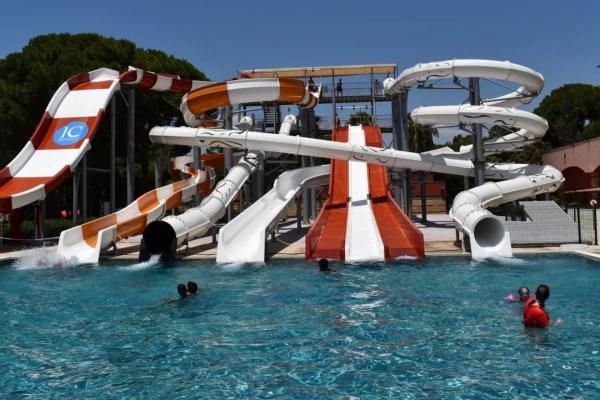 Outdoor Large Water Playground Swimming Pool Fiberglass Water Slide