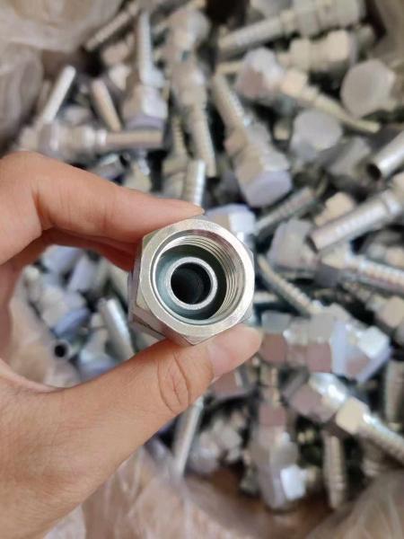 Different Raw Material 00400 Stainless Steel Hydraulic Hose Fittings Copper Brass Hydraulic Hose Ferrule Hose Endings
