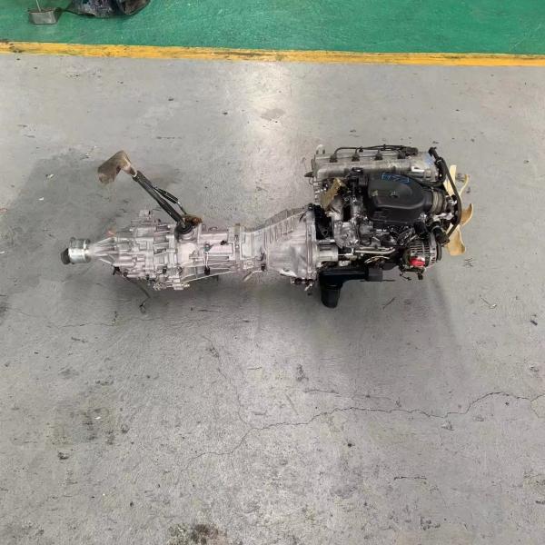 OEM Service Accepted 118KW For Pickup Paladon for Nissan KA24 Gasoline Engine 4 Cylinders