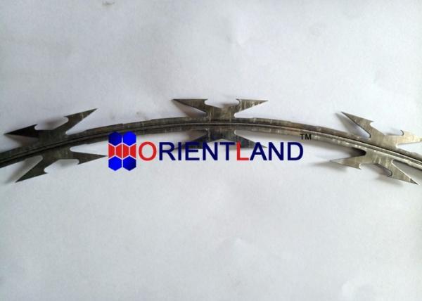 CBT-60 Galvanized Concertina Barbed Tape Razor Wire Hight Tensile