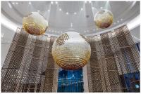 Instalações de iluminação personalizadas Art Glass Large Foyer Chandelier Iluminação OEM ODM