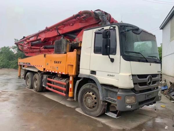 Máquinas de construção usadas Sy Boom Pump Truck com Max.Vertical Reach 46 Meter Vermelho
