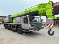 Une grue d'occasion de 90 tonnes, 90% neuve, moins de temps, de marque originale.