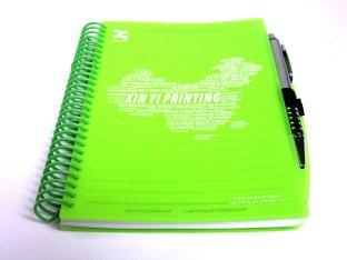 Impression faite sur commande personnalisée de bloc-notes de carnet d'école d'obligatoire en spirale de la note YO avec la couverture de pp