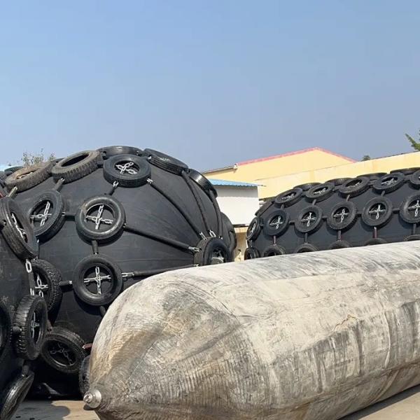 Tubos de dragagem flutuantes com espuma de célula de comprimento 15 m para operações de dragagem