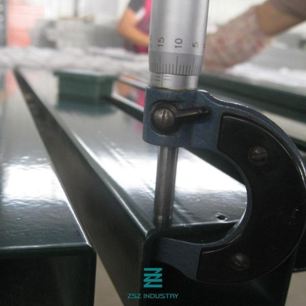 Rectangle Securing Fence Posts , 2D Wire Mesh Fence Posts 60x40mmx2300mm