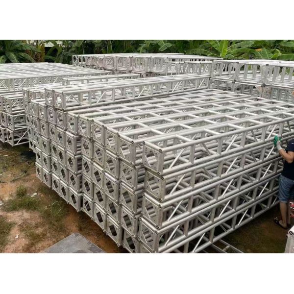 Used 400*600mm Aluminum Alloy 6082-T6 Stage Truss with 300×300 Heavy Duty Triangle Lighting Gantry
