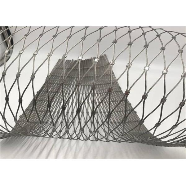 ヘリデッキの安全網とダイヤの穴の織物網