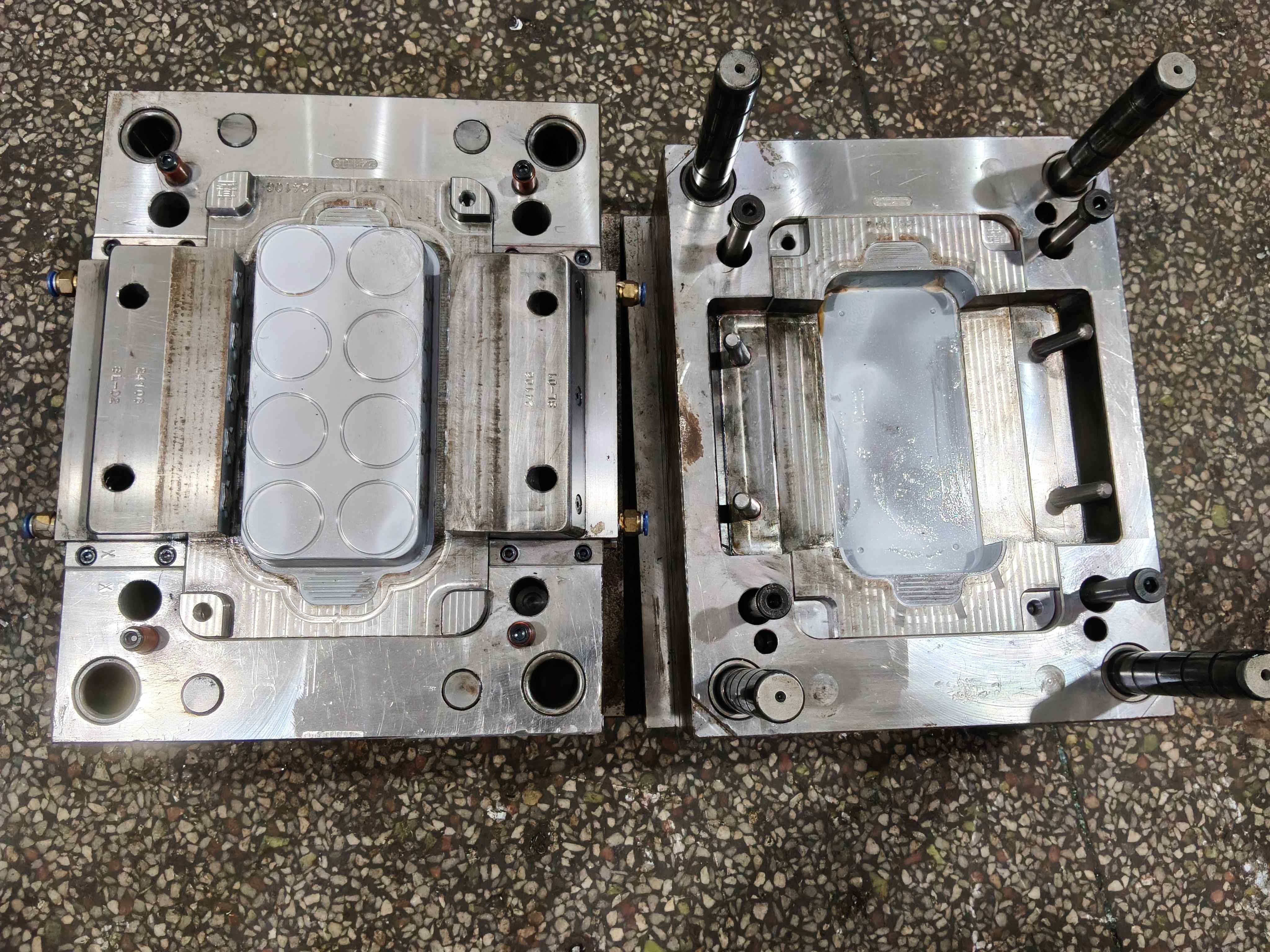 Efficient Plastic Injection Moulding Service Precision Plastic Injection Molding High Accuracy