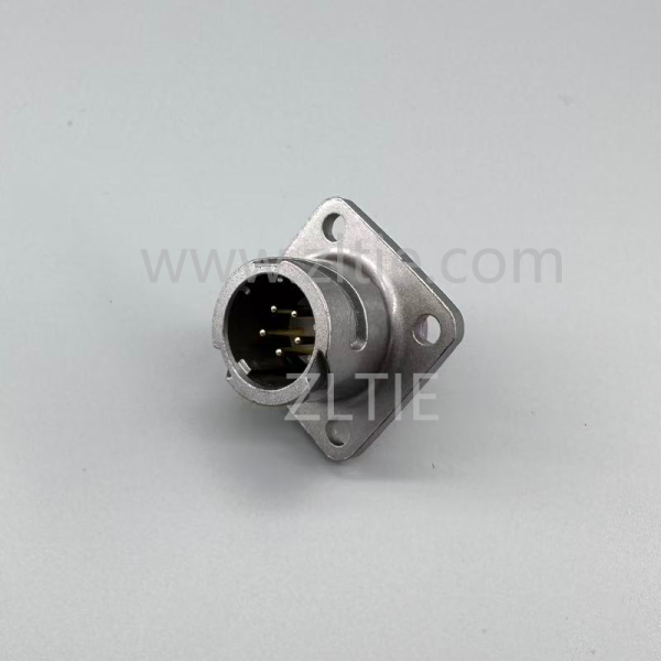 FQ14 Series 5-Pin Square Flange Male Socket FQ14-5ZJ