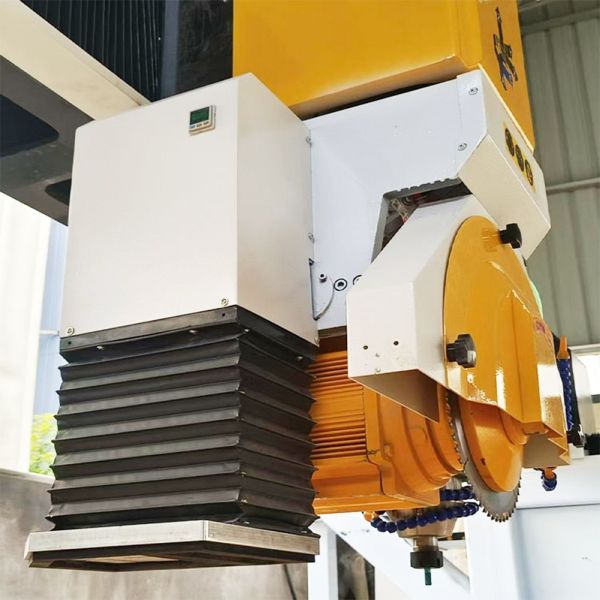 ZEUS 4+2 Axis Bridge Cutting CNC Machine HD Camera Stone Suction Cup for Granite with Core Motor Component 15 kW 3200mm