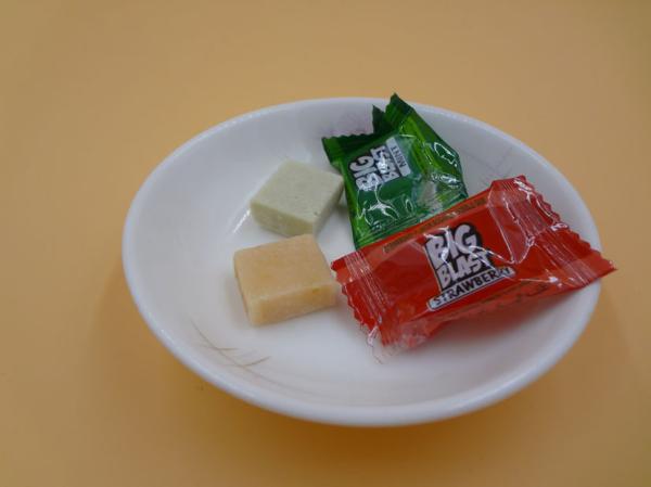 Roxo/embalagem dietético da caixa doces vermelhos/cor-de-rosa 4 G da pastilha elástica da goma de bolha