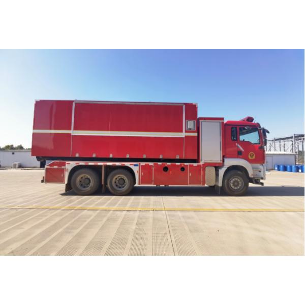 QC300 19000KG Commercial Fire Trucks Ambulance Fire Engine 10500×2550×3800MM