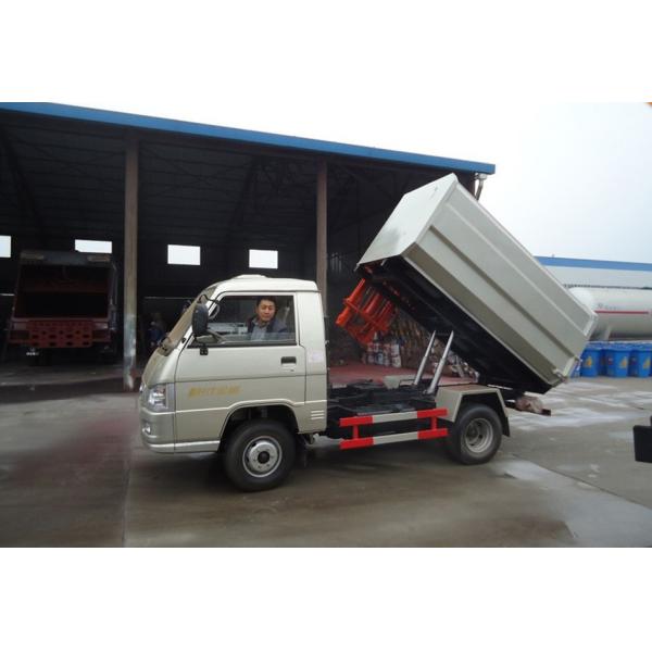 FOTON 4X2 2000 Liters Small Dumpster Garbage Truck , 6 Wheels 2cbm Mini Garbage Truck
