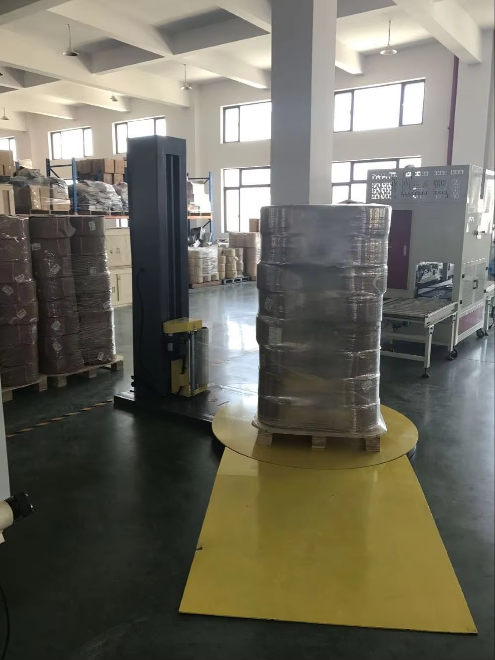 Automatic Winding Wrapper 220V Stretch Film Winding Machine Easy To Operate Pallet Packaging Machine