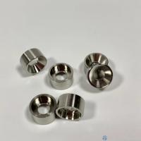 Parties en acier inoxydable enduites de nickel