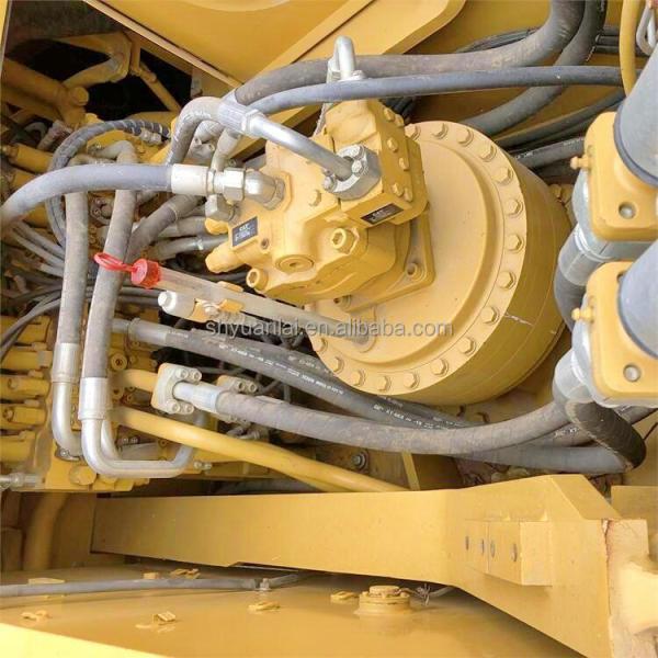 Excavateur CAT330B d'occasion de 208 kW avec une puissance élevée et une conception en acier doux
