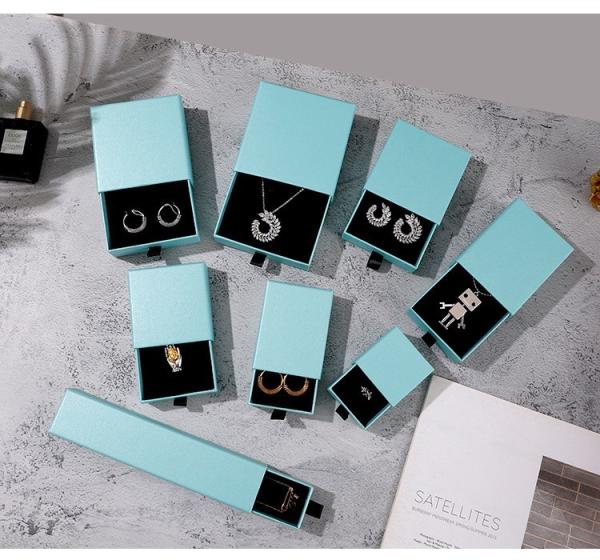 Recyclable Cardboard Packaging Boxes , Hard Rigid Drawer Box Packaging With Ribbon