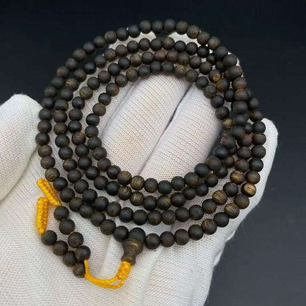 Natural Agarwood Beads Crafted for Meditation and Religious Purposes Offering Long Lasting Aroma and Comfortable Texture