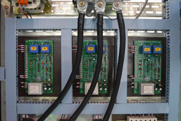 Fornalha de aglomeração de alta temperatura do vácuo 320KVA para sic o carboneto