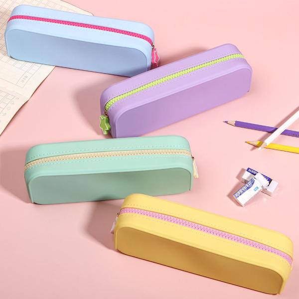 Round Silicone Pencil Box 14.5x11x4cm Lightweight 110g Durable Portable Storage Case for Office School and Art Supplies