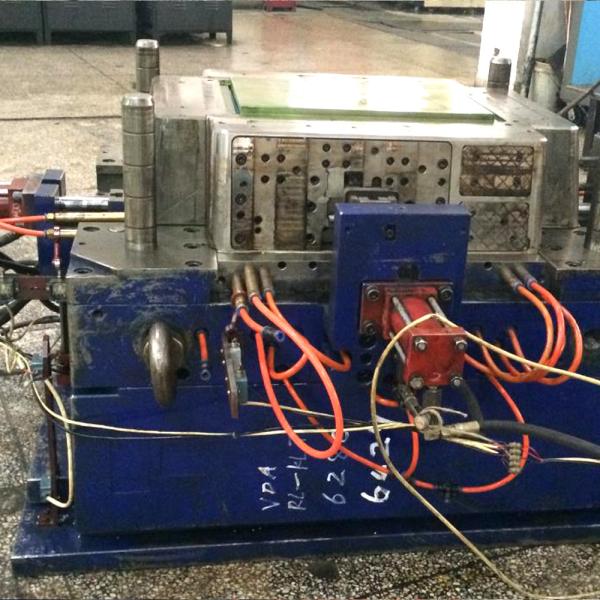 Molde de moldagem por injecção de plástico para a linha de produção de peças eletrónicas de aço