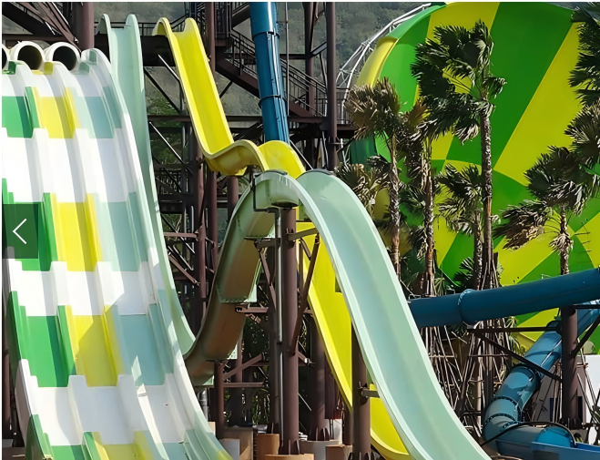 Hump Stainless Steel Water Slide in Aqua Park