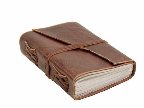 Genuine Leather Travel Journal Notebook Size 120 * 190mm With Leather Strap