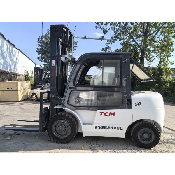 Usado Japón Original TCM 50 5Tons 3Meter Diésel carretilla elevadora con aire acondicionado de cabina de conducción