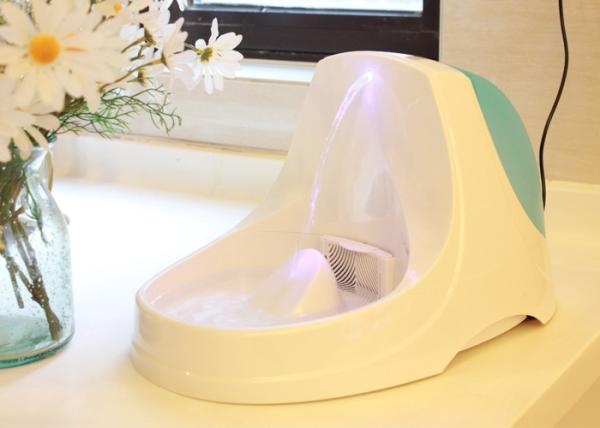 Blue Light Large Capacity Pet Drinking Water Fountain With CE FCC RoHS Certification