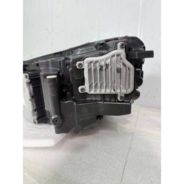 Original Used OEM Left Headlight Assembly Audi A5 Headlight Part number: 80A 9 41 77 3 J