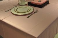 Toalha de mesa luxuosa de Airlaid da cor sólida impermeável para o partido