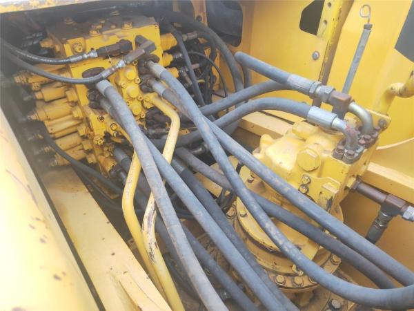                  Komatsu PC210-8 Excavator Japan Made Cheap Komatsu Machinery Track Digger PC200 PC210 PC220 PC230 PC240 High Quality on Sale             