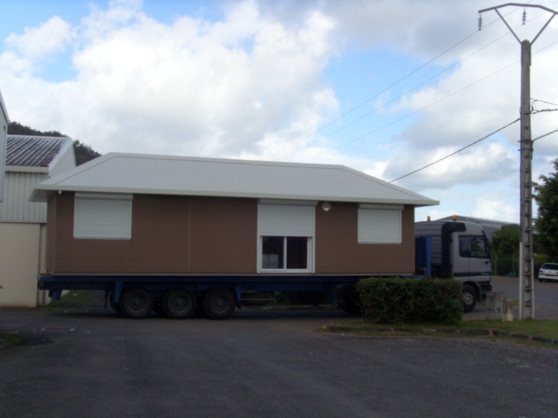 Светлые передвижные дома железного каркаса пригодные для жилья Prefab/зеленые изготовленные на заказ передвижные дома для семьи