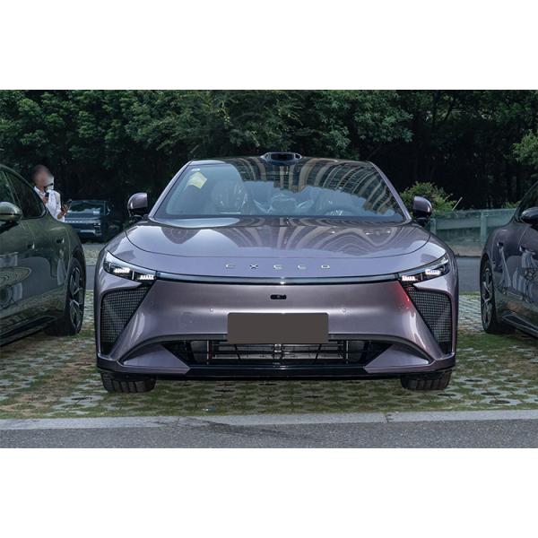 Xingtu Star Era ES Energy es un coche eléctrico de cuatro ruedas con una potencia máxima de 353 kW y una velocidad de carga rápida en 2024.08