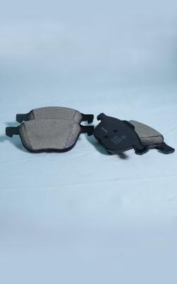 Ford Low Dust Brake Pad Set For Front And Rear Positions