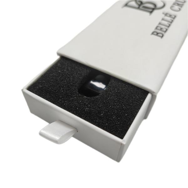 Строгая коробка для упаковки с пенообразующим вкладом