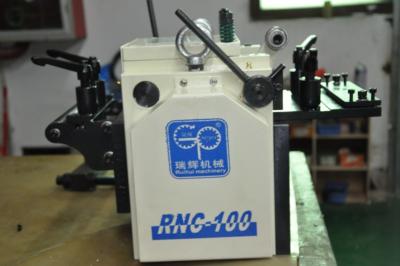 Auto curvatura que pressiona a linha da imprensa servo da precisão do alimentador do rolo do Nc equipamento de alimentação
